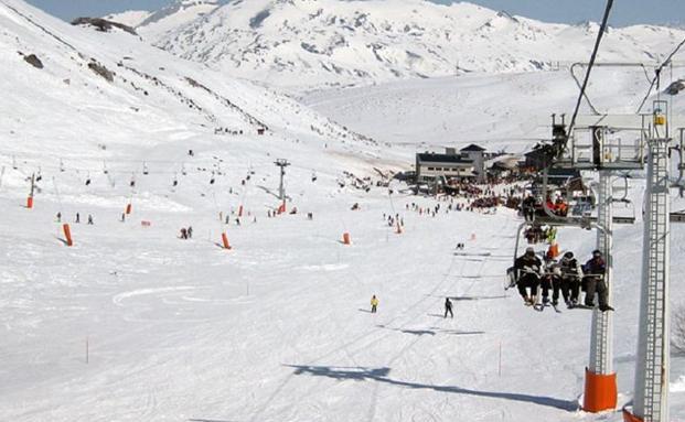 Las estaciones de León baten el récord de esquiadores de la temporada con 16.500 durante el fin de semana
