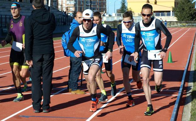 El TriLeón vence en el duatlón contrarreloj por equipos de Segovia