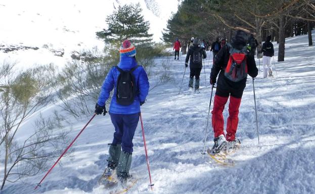 El Servicio de Deportes de la ULE organiza una ruta de 'Raquetas de Nieve'