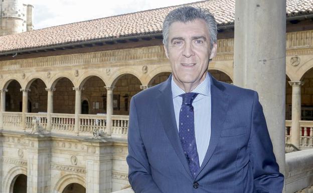 La Fele rechaza la propuesta del PSOE de aplicar un nuevo impuesto a la banca para pagar las pensiones