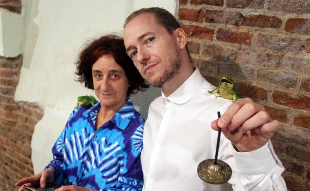 'Menuda Compañía' presenta en El Albéitar el cabaré poético 'Uno, dos, estrella'