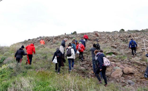 Concluye sin éxito la búsqueda de Gabriel en la zona donde apareció la camiseta