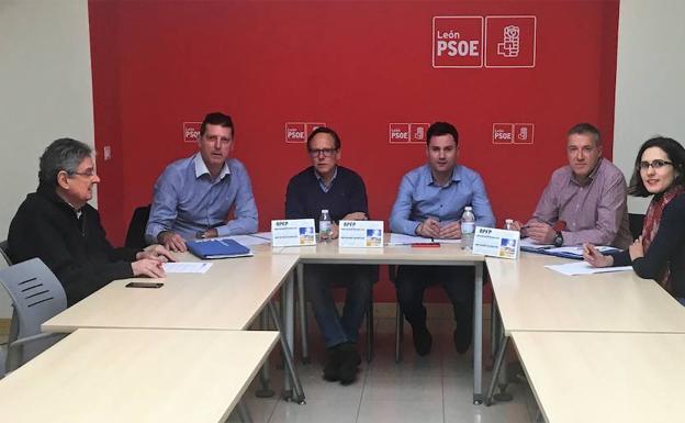 El PSOE llevará a las instituciones el aumento de personal que los sindicatos reclaman en Villahierro