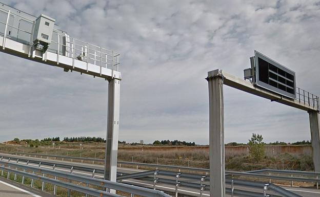 La DGT pone una media 223 multas al día en la provincia de León y recauda más de 460.000 euros mensuales
