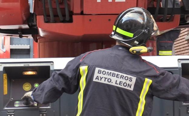 La capital estima que la Diputación tiene que dar «el paso adelante» en el acuerdo de bomberos