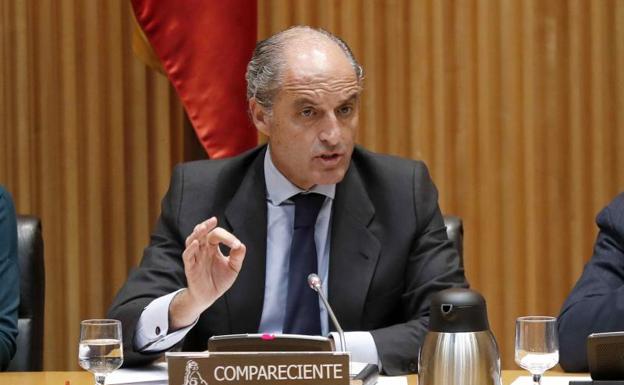 Camps, en el Congreso: «Las del PP han sido siempre unas finanzas absolutamente legales»