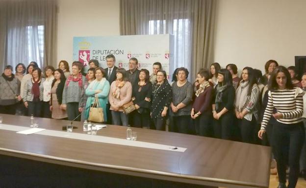 La Diputación se compromete con el sector remolachero y pide que se «siga cultivando y molturando» en León