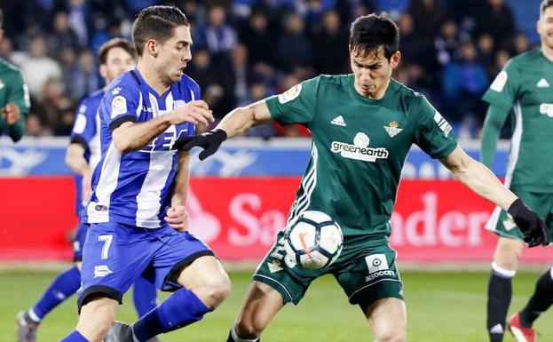 Loren y Javi García asaltan el fortín del Alavés y el Betis