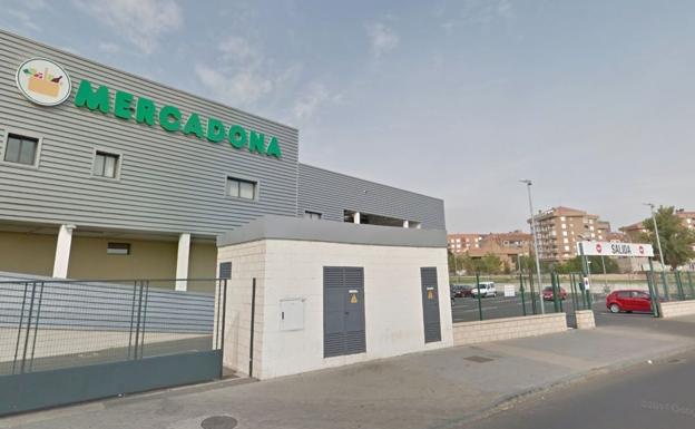 Mercadona reabre su 'tienda eficiente' en la Universidad tras invertir 1,5 millones de euros