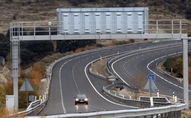 UGT convoca paros parciales en Semana Santa en las autopistas AP-6, AP-61, AP-51 y AP-71