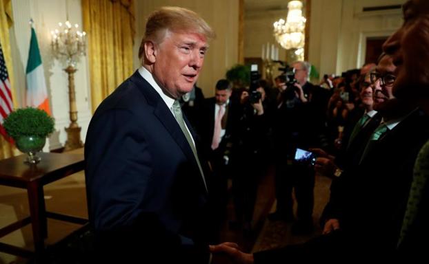 Trump arremete contra la investigación rusa y el fiscal que la dirige