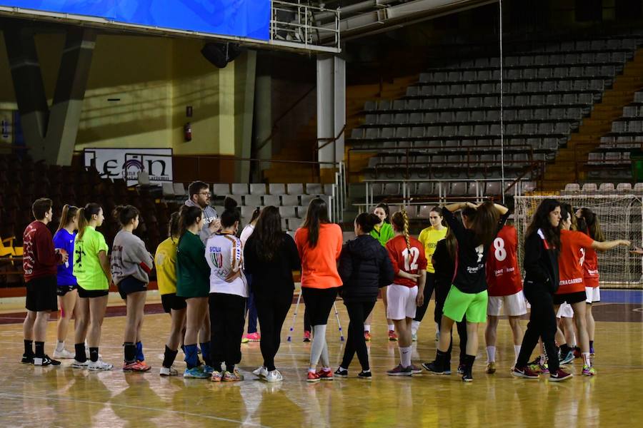 El Cleba y el León FF estrechan lazos
