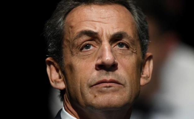 Sarkozy declara bajo arresto por sus lazos con Gadafi