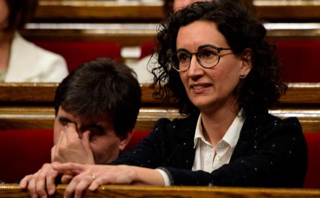 Rovira, Forcadell y Bassa renuncian a sus escaños debido a su procesamiento