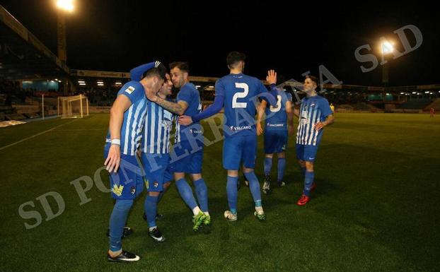 La Ponferradina golea y ya toca la salvación