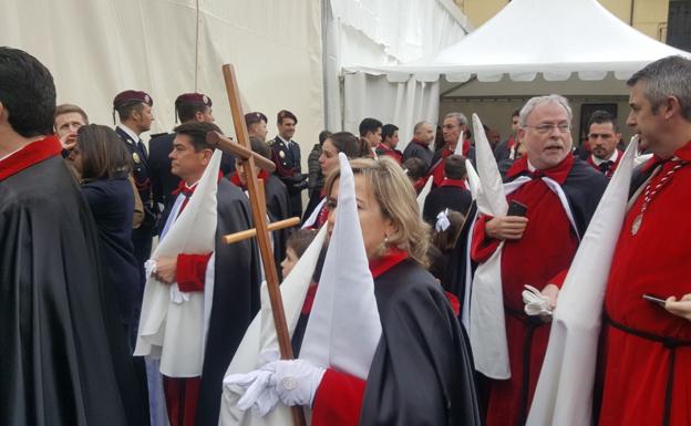 La lluvia suspende las dos procesiones de la tarde del Viernes Santo
