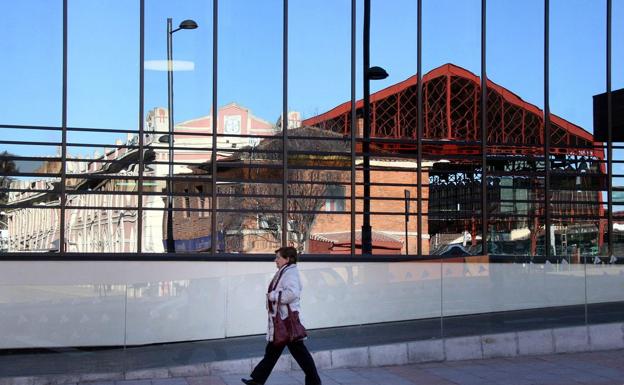 El tren León-Gijón viaja con el 91,8% de plazas vacías y requiere de 2,2 millones de euros al año de subvención