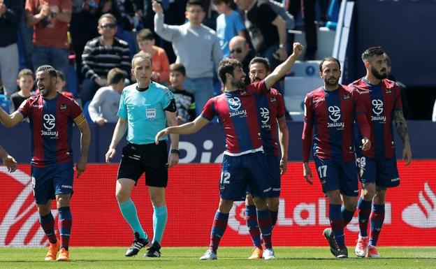 Un gol en la prolongación premia al Levante y hunde a Las Palmas