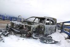 Una gran granizada deja dos brutales accidentes con dos vehículos calcinados en la A-66 y cinco personas heridas