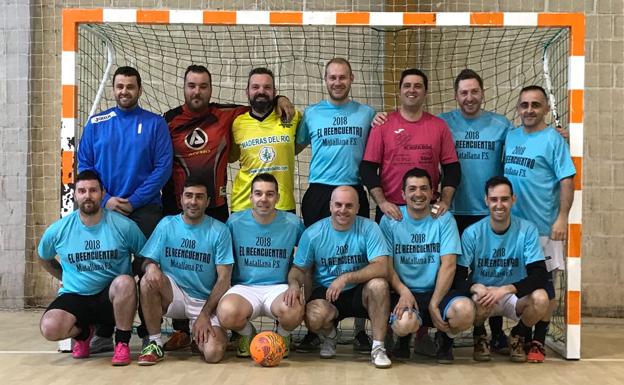 Cuatro generaciones en torno a un balón