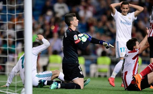 Kepa: «Nunca había jugado en el Bernabéu y tenía ganas de hacerlo»