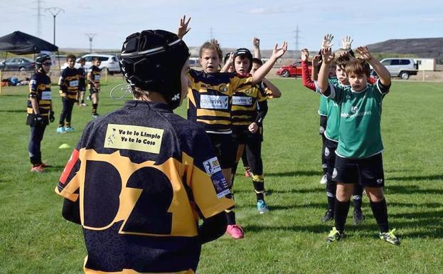 La Escuela León Rugby Club, presente en la concentración de la Federación en Palencia