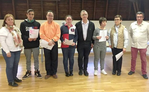 León valida dos nuevos documentos de lectura fácil para mayores y personas con discapacidad