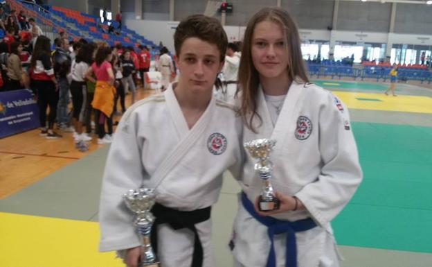 Una plata y un bronce leonesas en el Autonómico de judo