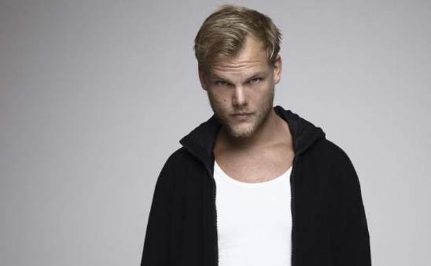 La familia de Avicii confirma que el DJ se suicidó