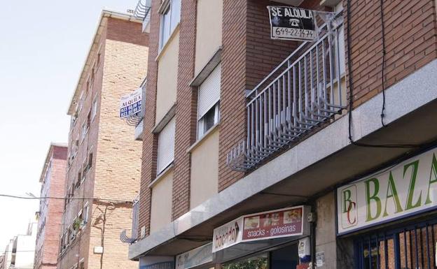 Fallece un joven cuando intentaba entrar a su casa por una ventana en el barrio de San Bernardo de Salamanca