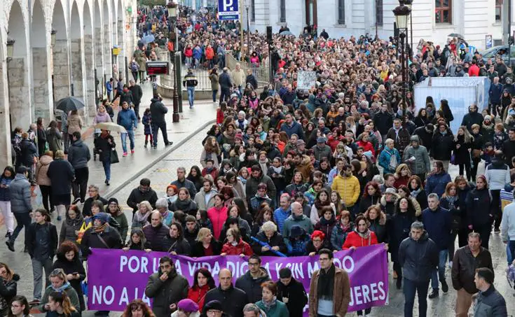 Burgos grita «¡Basta ya!» a la violencia de género