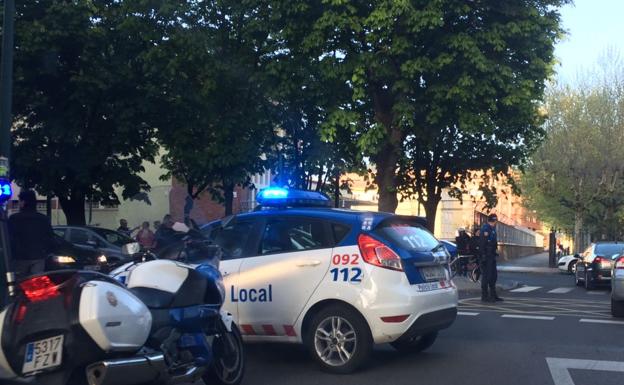 Herido un varón tras ser atropellado por un turismo en José Aguado