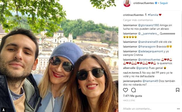 Cifuentes reaparece en las redes sociales con sus hijos tras su dimisión