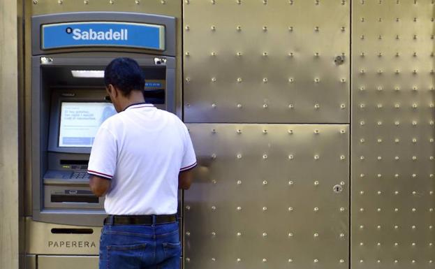 El BCE sanciona al Sabadell con una multa 1,6 millones de euros