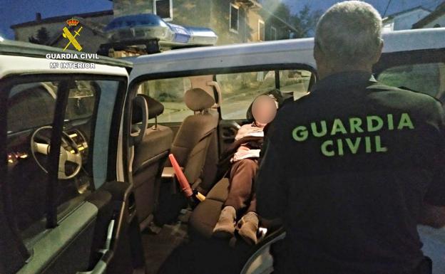 La Guardia Civil auxilia a una persona que se había perdido cuando salió a dar un paseo