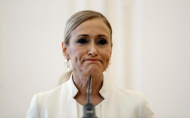 Dimite la asesora que acudió a la universidad por el máster de Cifuentes