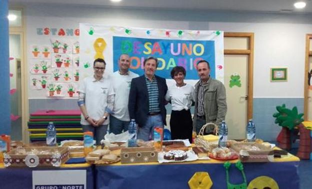 Las escuelas infantiles de Ponferrada celebran un desayuno solidario en favor de la asociación Pyfano