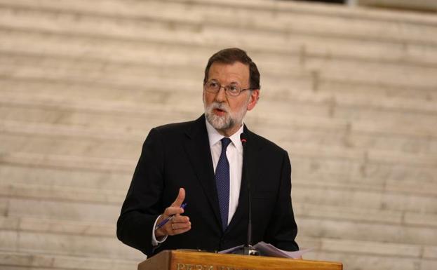 Rajoy acepta verse con Torra pero avisa que el diálogo debe ser «dentro de la ley»