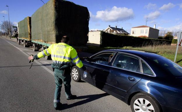 Tráfico busca la tasa 0,0 de alcohol para los conductores profesionales