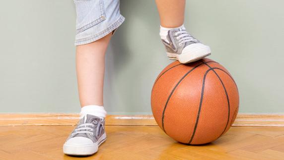 Agustinos lanza su 'Pienso en Basket' y premia en esta décima edición a los mejores estudiantes