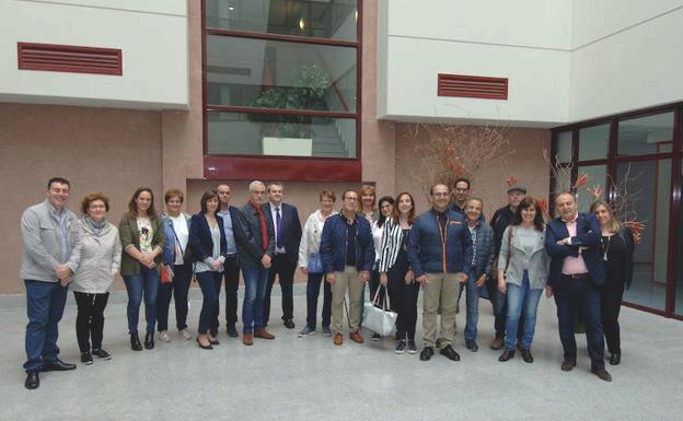 Administradores de fincas de León visitan el complejo industrial de Schindler en Zaragoza