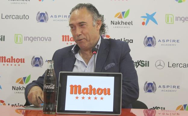 Llamazares: «Se tienen que oír más las 12.000 gargantas culturalistas que las 1.500 asturianas»