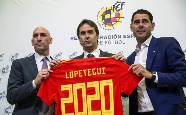 Lopetegui renueva hasta la Euro 2020