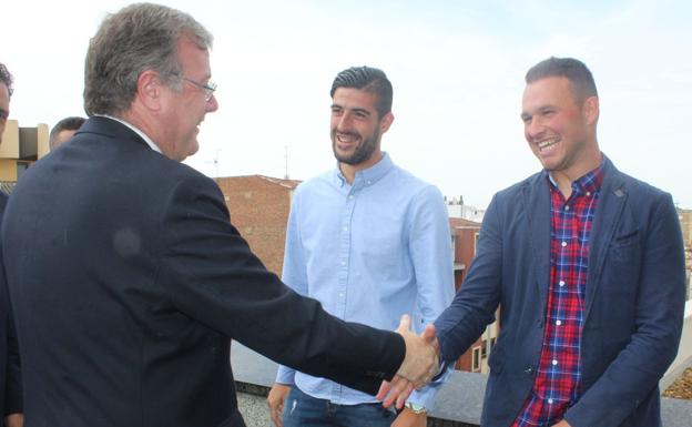 Silván, «convencido» de la permanencia de la Cultural