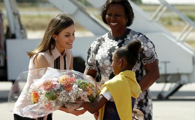 La reina Letizia inaugura la sede de la cooperación española en Haití