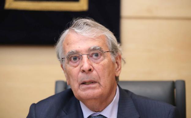 Hernández defiende que la fusión entre Caja Duero y Caja España fue «muy positiva»