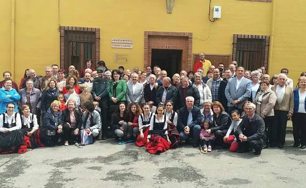 Santa Cristina de Valmadrigal aplaude a los representantes públicos de la era democrática