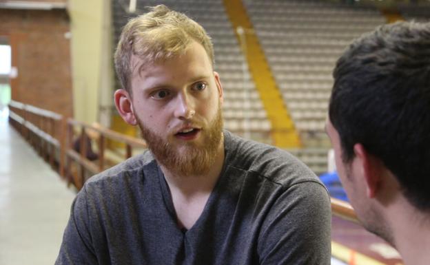 Leonoticias.tv | En directo, la despedida de Diego Piñeiro del Abanca Ademar