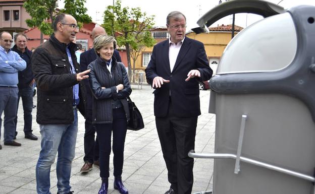 León invierte 205.000 euros en 287 contenedores para 'jubilar' a los de la zona norte de la capital