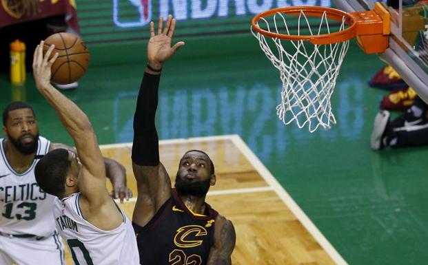 Los Cavaliers revalidan el título en el Este y repetirán final